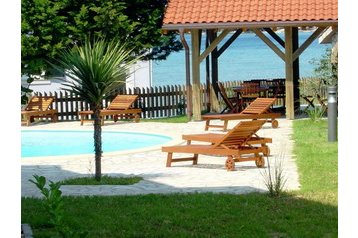 Семейный пансионат Kampor 8